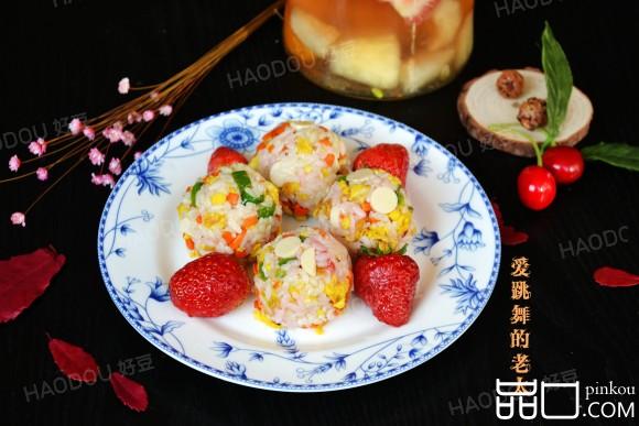 草莓多彩米饭团