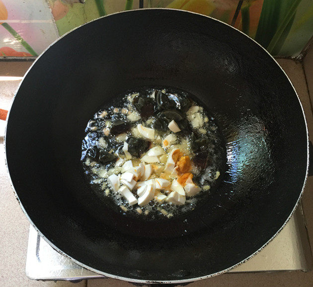 双蛋上汤红苋菜步骤7