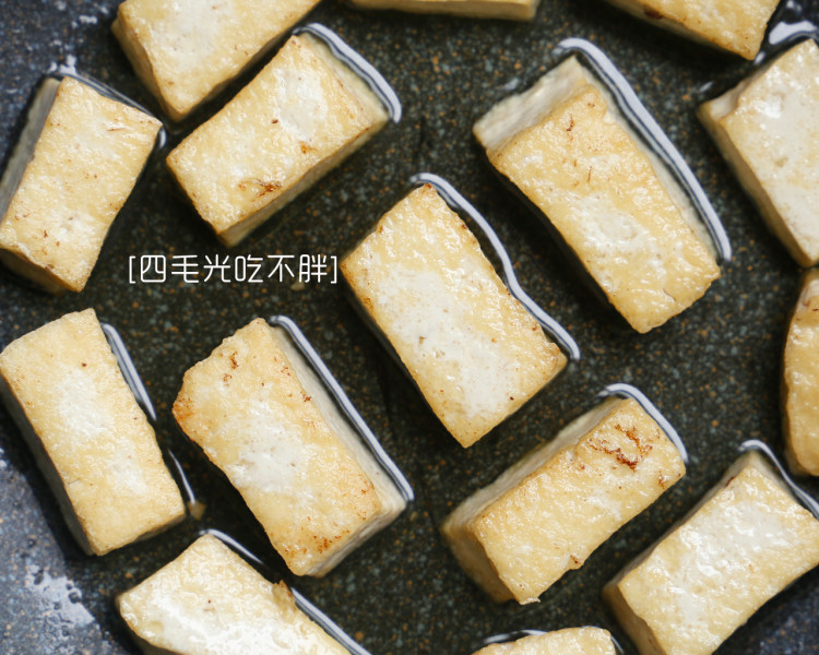 小黄甲鱼焖豆腐步骤6