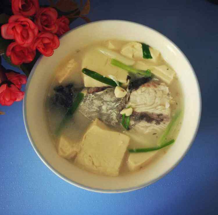 鱼头豆腐汤步骤8