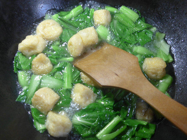 油豆腐粉丝菜芯步骤4