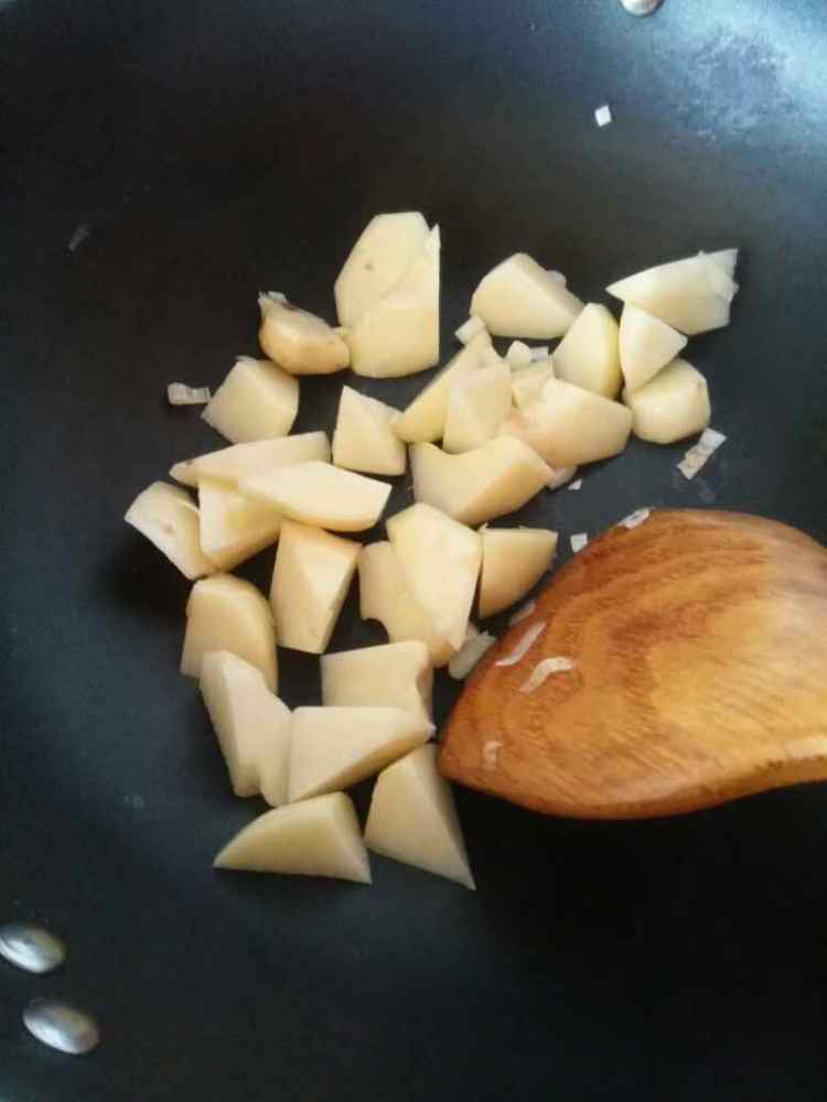 土豆炖南瓜步骤4
