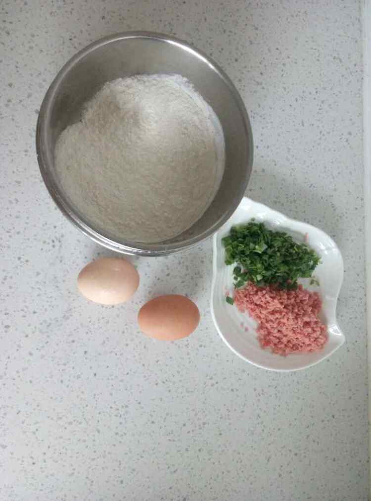 鸡蛋火腿饼步骤1