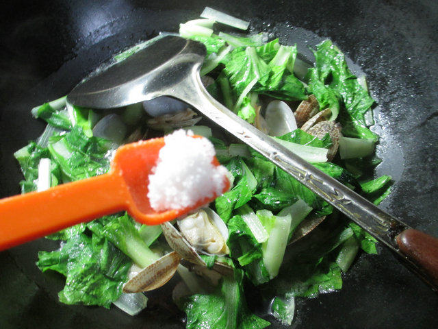 小白菜花蛤汤步骤7