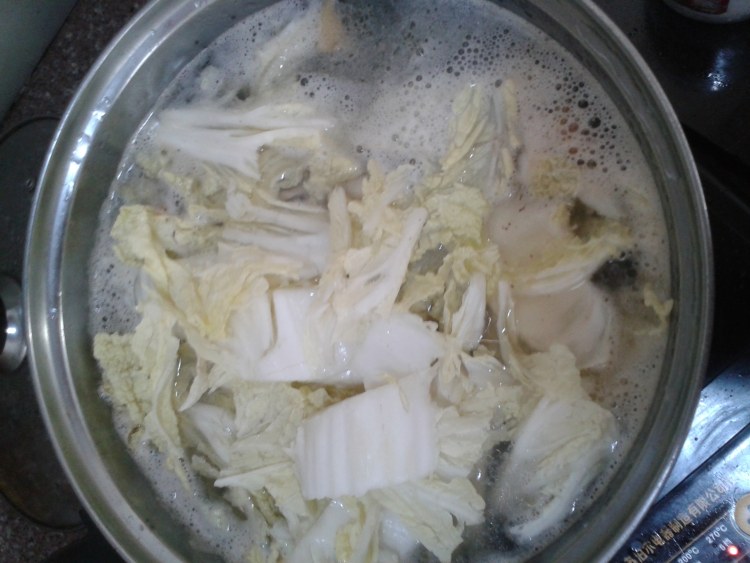 白菜煮鳗鱼头汤步骤5