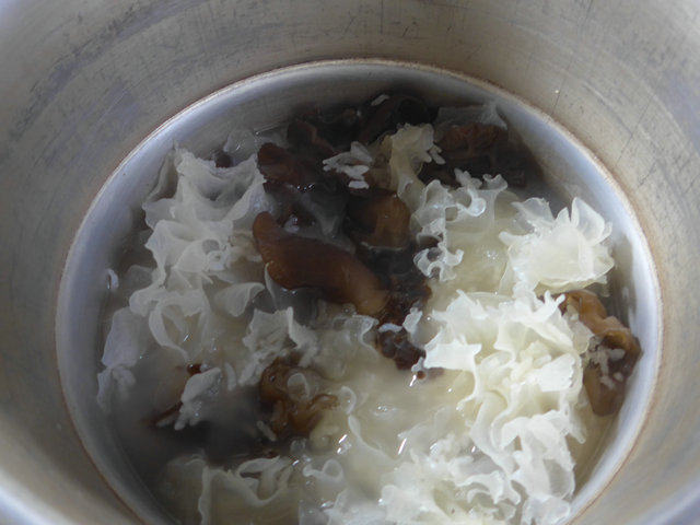 双耳玉米片大米粥步骤8