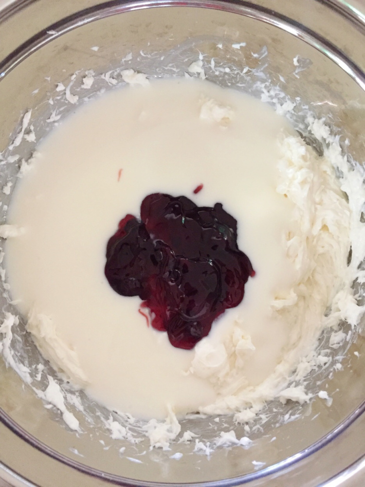 酸奶蓝莓重乳酪蛋糕步骤5