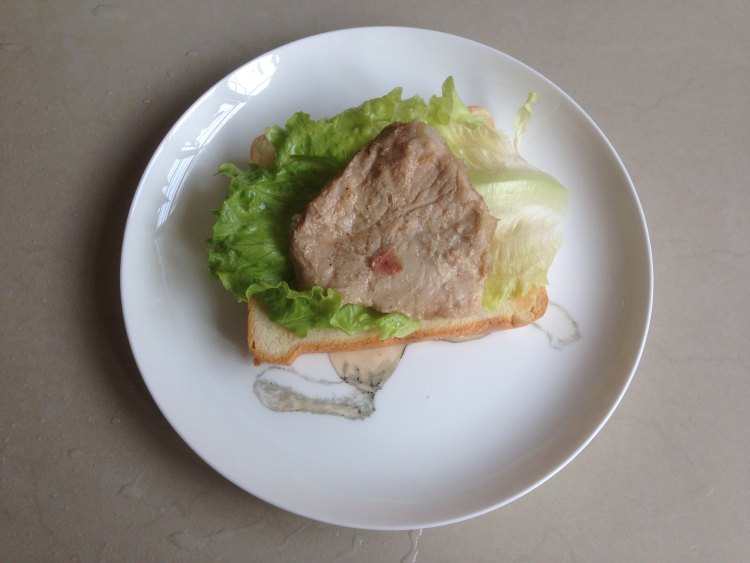 烤猪肉三明治步骤10