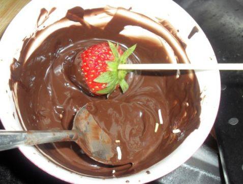 草莓巧克力棒步骤4
