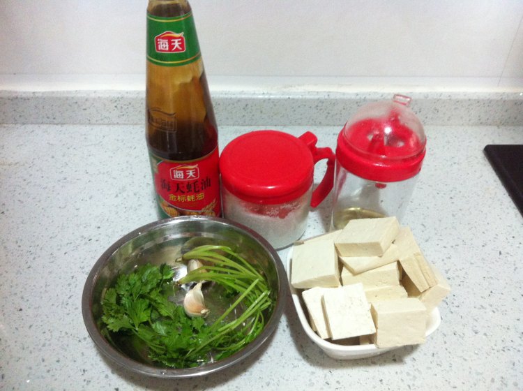 蚝油煎豆腐步骤1