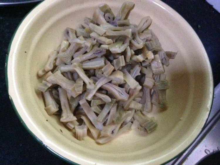 剁椒炒刀豆干步骤1