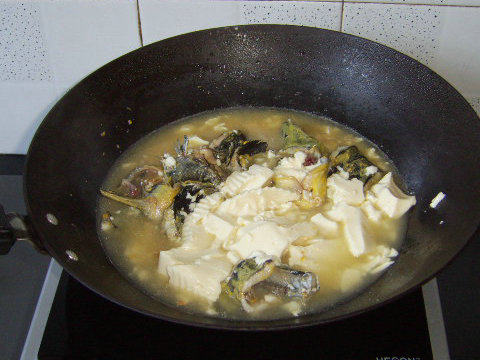 汪刺鱼豆腐汤步骤8