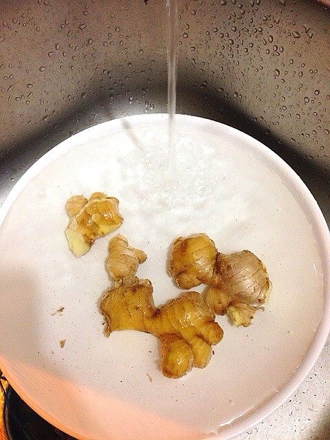 生姜蜂蜜水步骤2