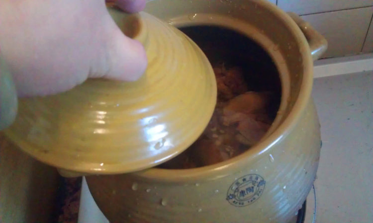 莲子薏米土鸭汤步骤7