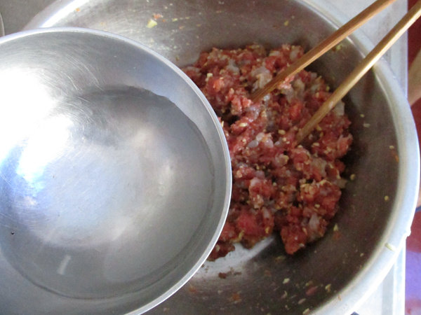 鲜虾牛肉馄饨步骤4