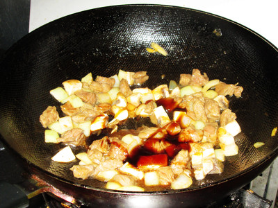 黑椒苹果牛肉粒步骤10
