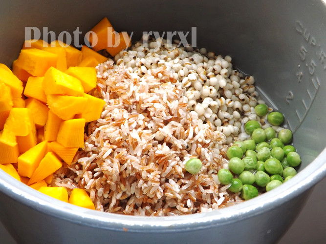 红米薏仁南瓜饭步骤4