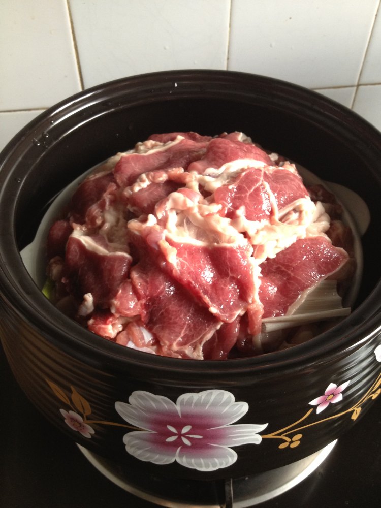 砂锅焖羊肉步骤5