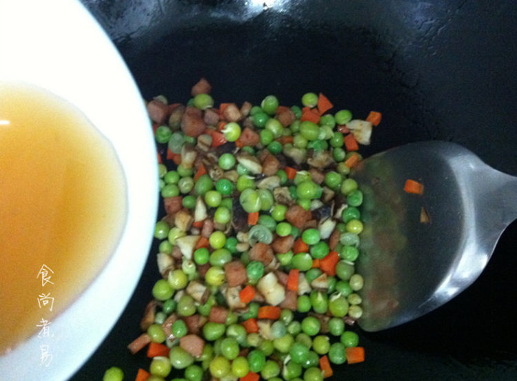 火腿豌豆冬菇丁步骤8