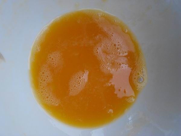 菜香蛋卷步骤1