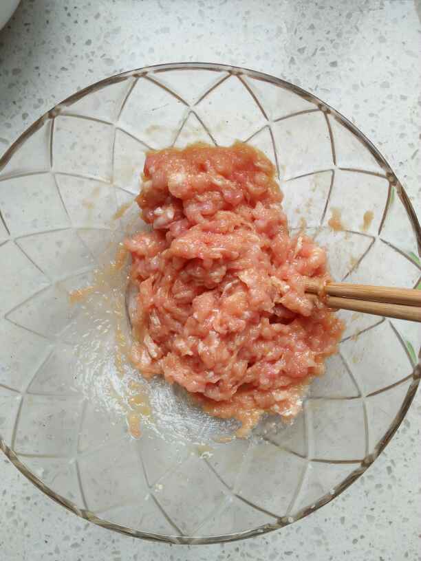 香菇肉丸小白菜汤步骤4