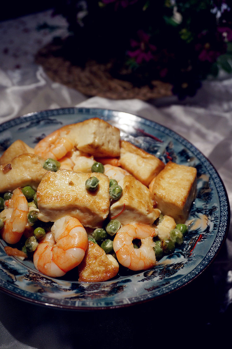 青豆虾仁烩豆腐步骤7