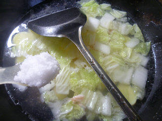 虾仁大白菜豆腐汤步骤8