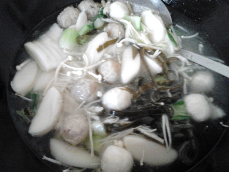 香菇丸海鲜汤步骤6