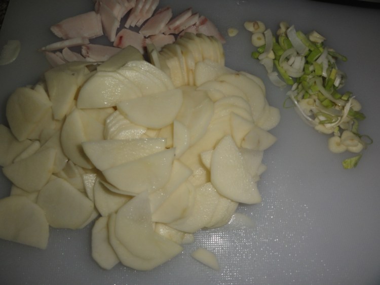 土豆片炒海带条步骤2
