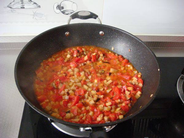 西红柿茄子拌面步骤9