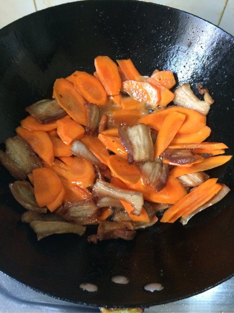胡萝卜青椒炒肉步骤4