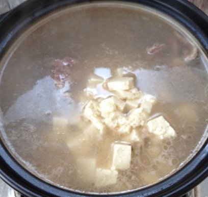 大骨汤汆白肉豆腐汤步骤7