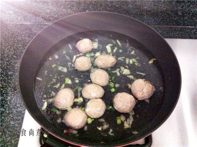 牛肉丸生菜汤面步骤7
