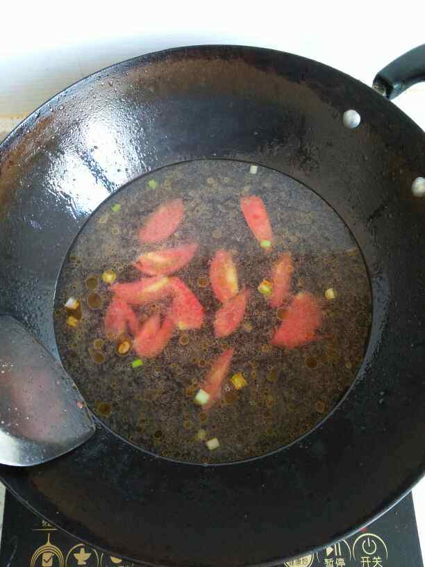 平菇西红柿肉丝汤步骤6