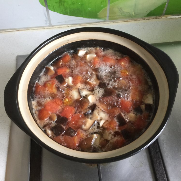 香菇西红柿疙瘩汤步骤8
