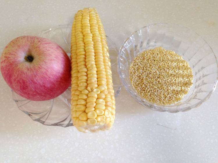 苹果玉米小米米糊步骤1