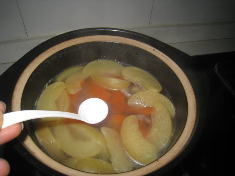 苹果胡萝卜瘦肉汤步骤7