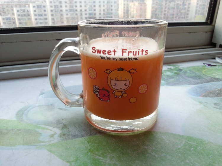 胡萝卜苹果菠萝汁步骤6