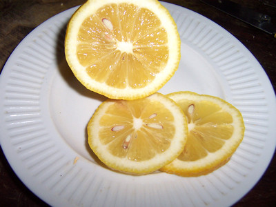 柠檬蜂蜜菊花茶步骤2