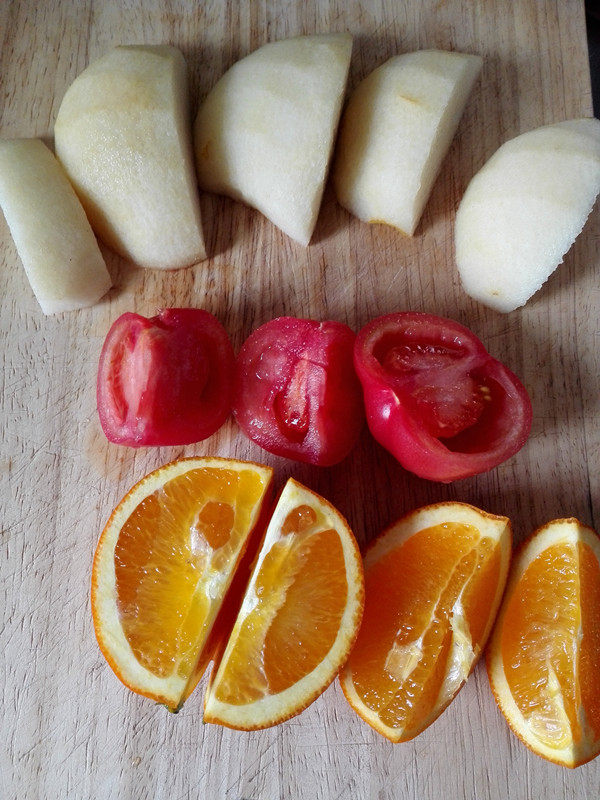 雪梨西红柿橙汁步骤2