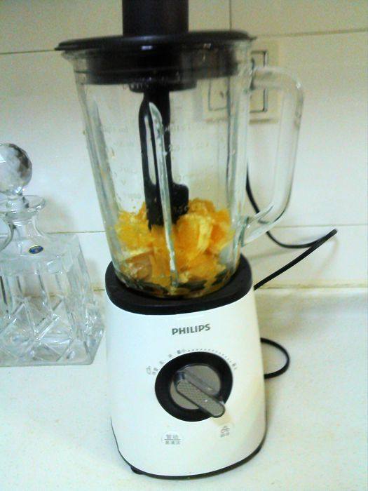 榨鲜橙汁步骤4