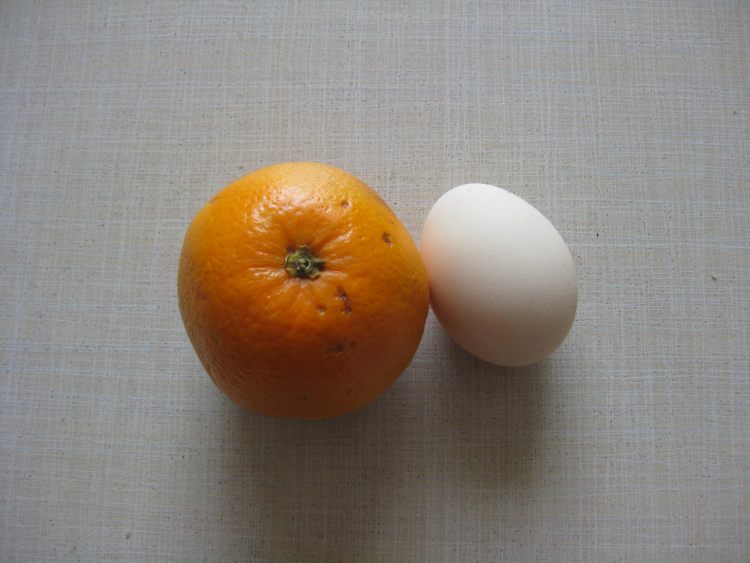 橙香鸡蛋羹步骤1