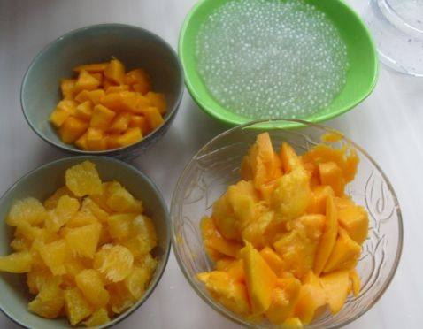 椰奶甜橙芒果西米露步骤4