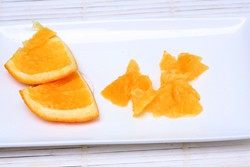 鲜橙芝麻奶酪沙拉步骤1