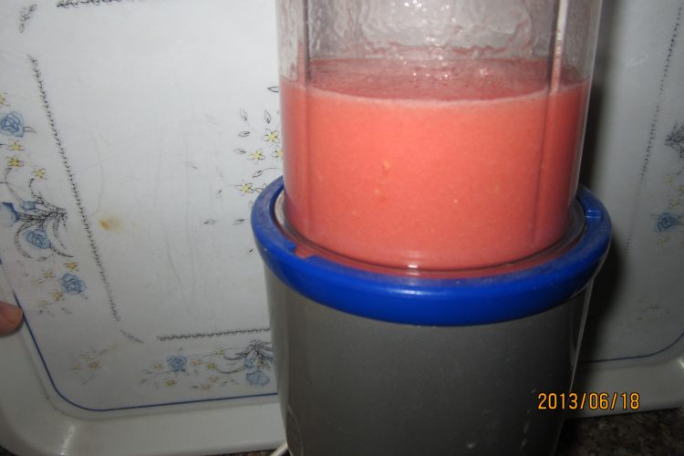 番茄西瓜汁步骤5