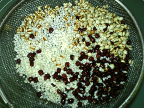 菱角红豆薏苡糯米饭步骤4