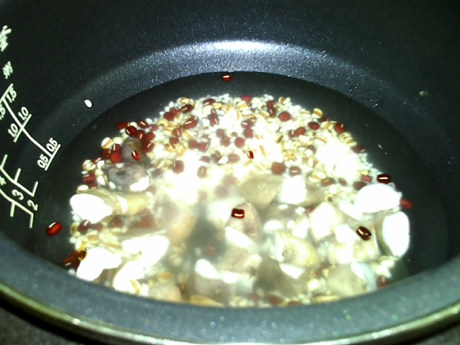 菱角红豆薏苡糯米饭步骤5
