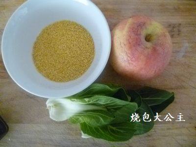 苹果青菜粥步骤1
