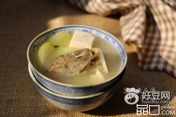 节瓜鱼头豆腐汤