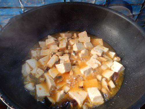 砂锅豆腐煲步骤7